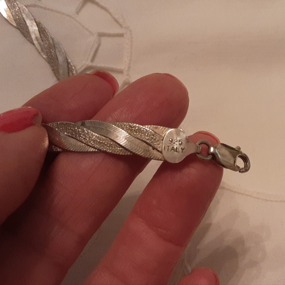 VINTAGE 925 SOLID STERLING TRIPLE BRAID HERRINGBONE SET, 26 GRAMS - Picture 10 of 16